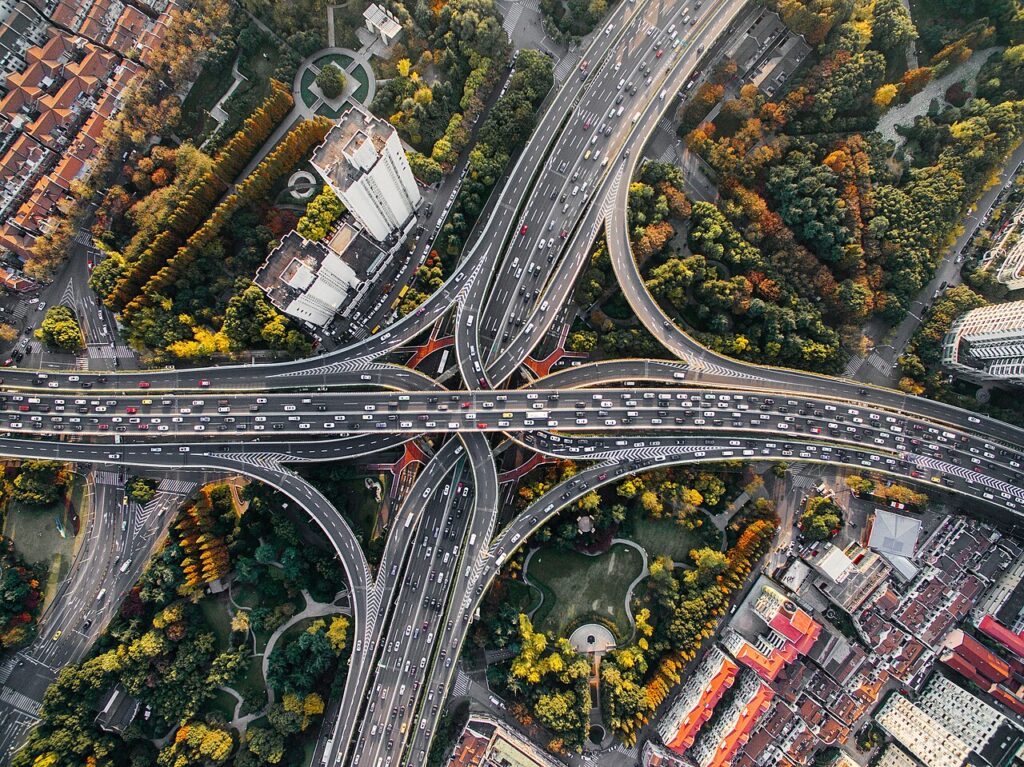  The Yan'an East Road Interchange in Shanghai, China. North is on the right side of photo.